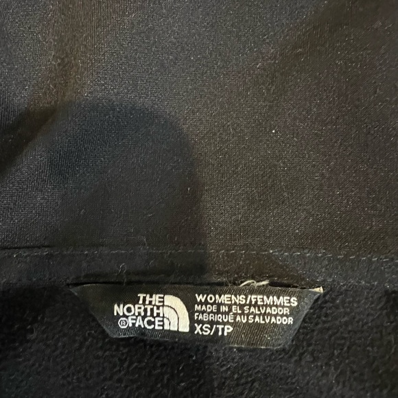 Women’s North Face zip up - Picture 2 of 4